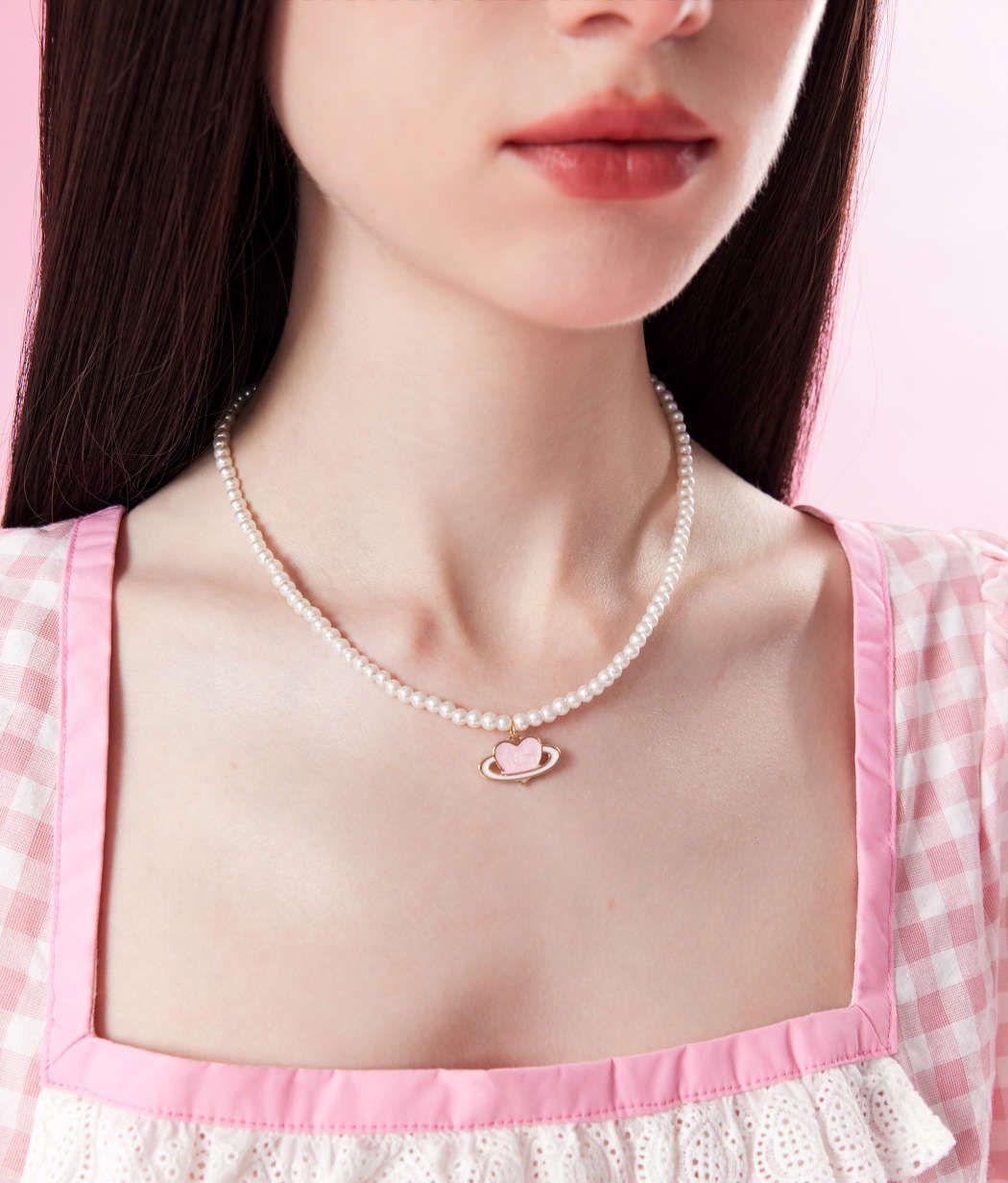 Heart Design Resin Polish Artificial Stones Locket