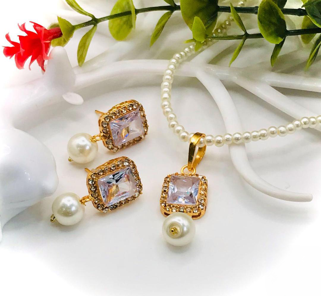 Stunning Gold Plated Kundan Bridal Mala Set