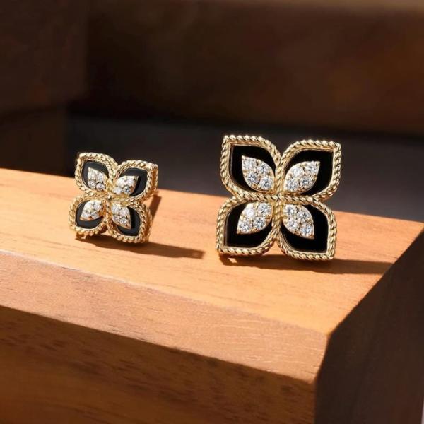 Sparkling Four-leaf Studs With Cubic Zirconia - Image 4