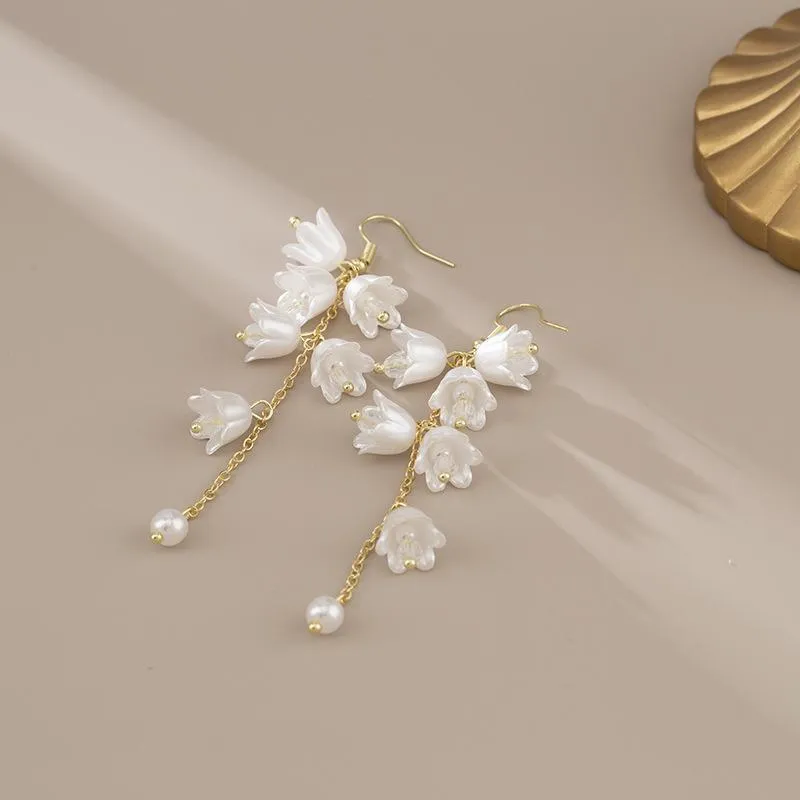 Hanging Flower Korean Earrings - Image 2